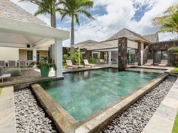 Modern And Exotic Luxury Villa