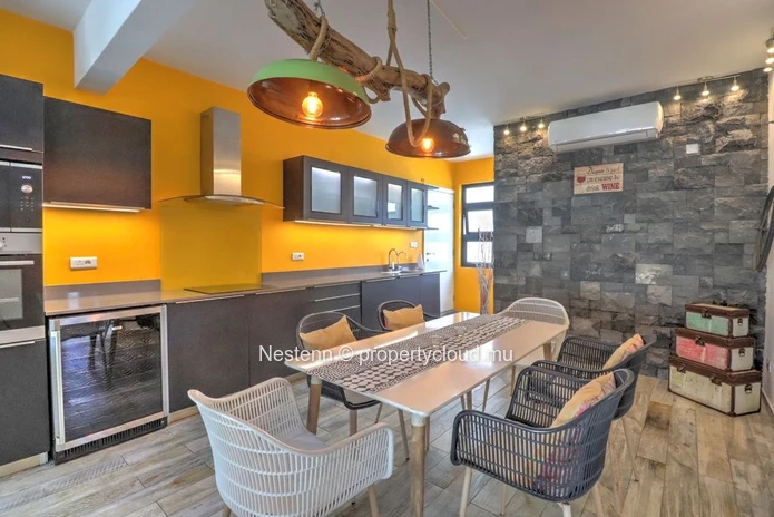 Appartement moderne de 3 chambres à deux pas de la plage 