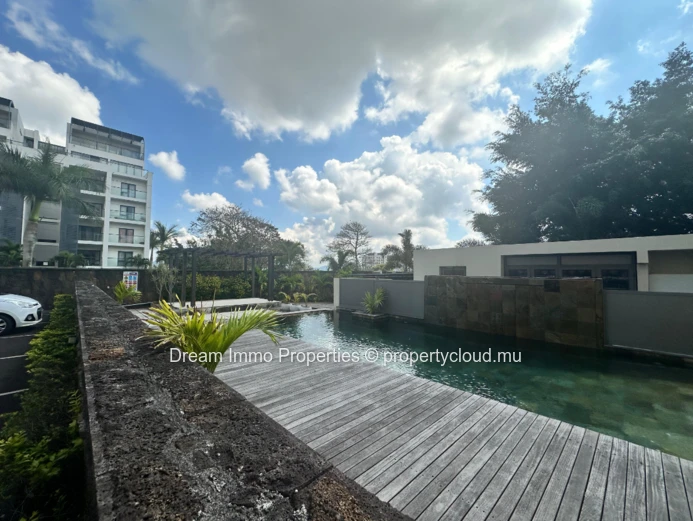 Appartement 2 Ch Vue Montagne Dans Résidence Moderne À Phoenix – Ile Maurice