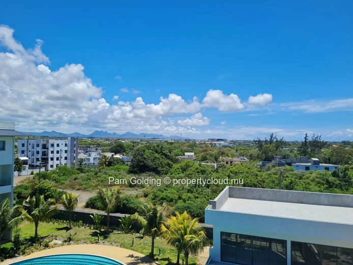 Pereybere – Penthouse PDS de 3 chambres à vendre au Ki Resort Apartments avec rooftop, piscine privée et accès au 2Be...