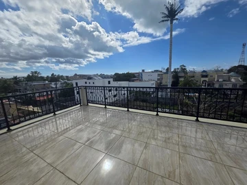 5 Bedroom Villa