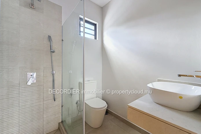 Maison avec piscine privée à Calodyne