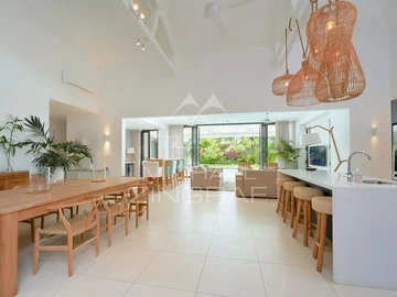 4 Bedroom Villa