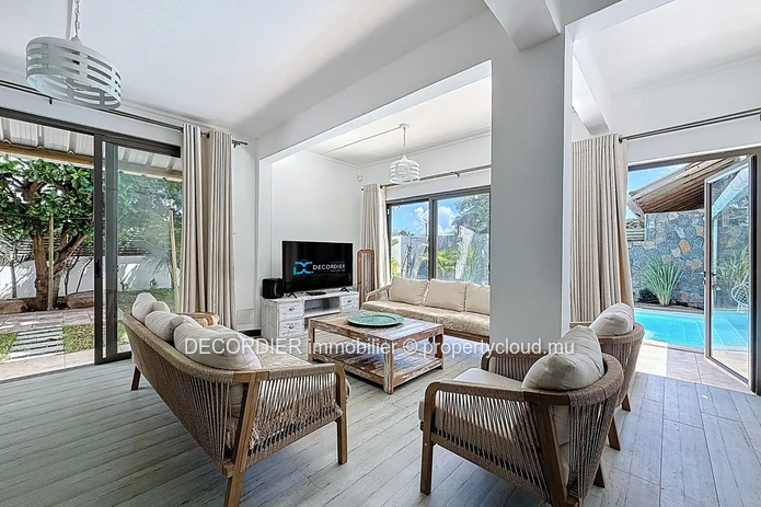 Maison moderne à vendre