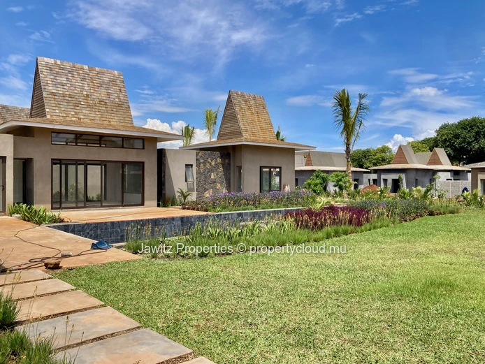 Jacaranda Villa in Balaclava - 4 bedrooms- 313 sqm