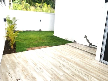 5 Bedroom Townhouse, Duplex