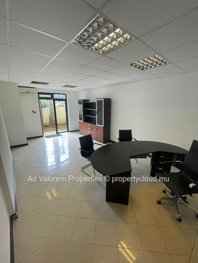 Location de Bureau à Quatre Bornes