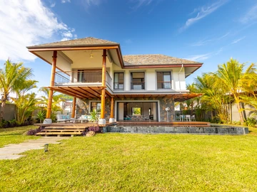 6 Bedroom Villa