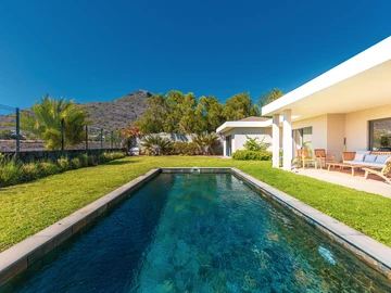 4 Bedroom Villa