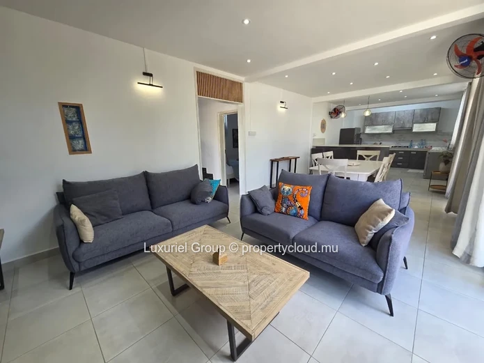 Villa With Pool For Rent – Pointe Aux Canonniers