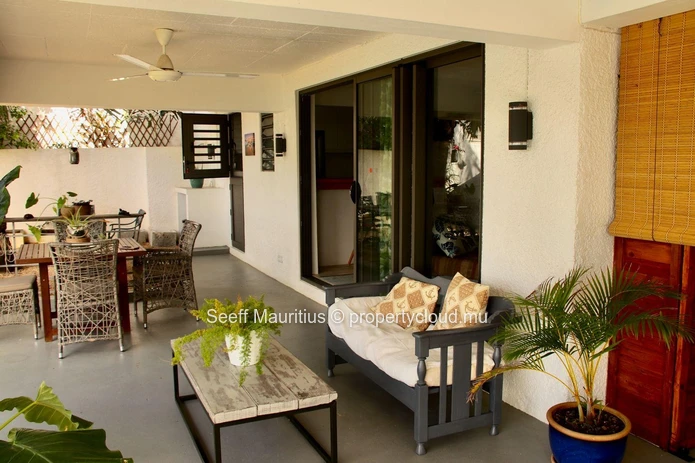 Chic & Modern Studio_Avenue des Jacarandas