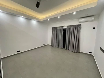 4 Bedroom Villa