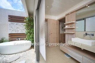 Villa Contemporaine Avec Jardin Tropical Et Piscine Privée