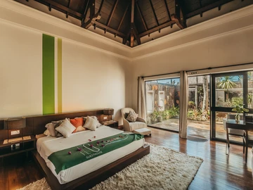 4 Bedroom Villa