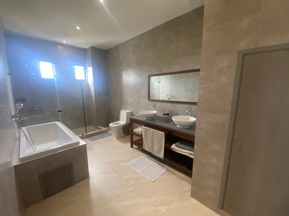 4 Bedroom Villa
