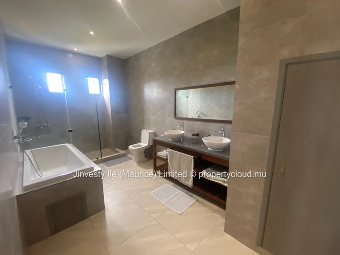 À Louer — Villa De Prestige 4 Chambres En Suite | Domaine Victoria, Grand Baie