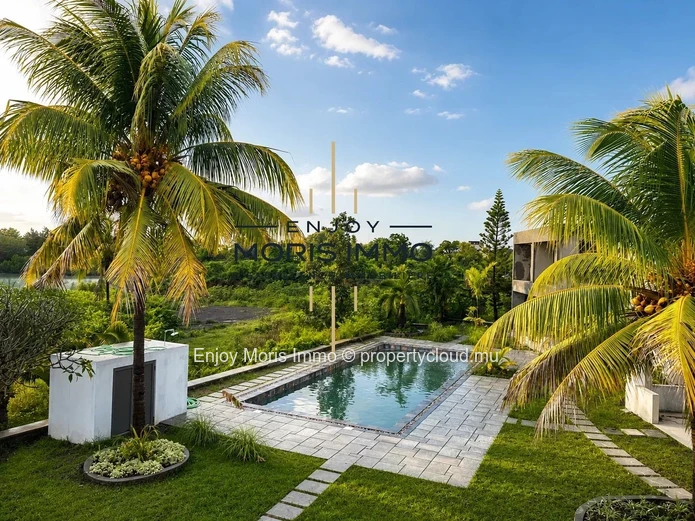 3-Bedroom Furnished Apartment for Rent in Calodyne – Mauritius | Shared Pool | Walking Distance to the Beach