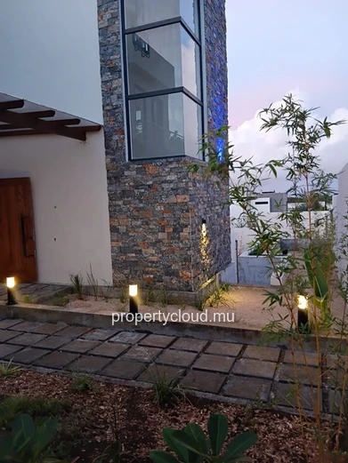 Superb New Villa for Rent in Piton – A Haven of Peace and Comfort