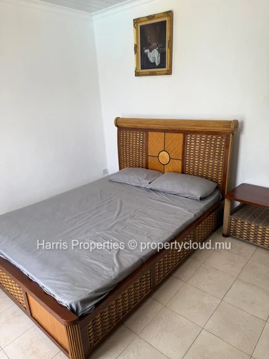 Beautiful Triplex for Rent in Pereybere