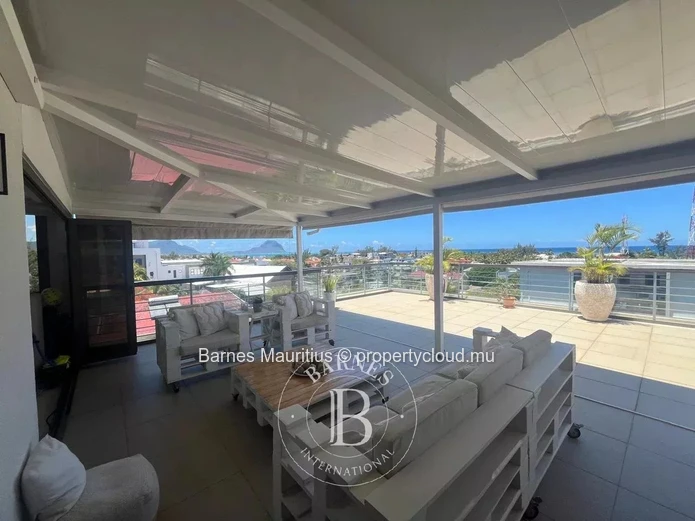 TAMARIN - Penthouse 3 bedrooms sea and le Morne views