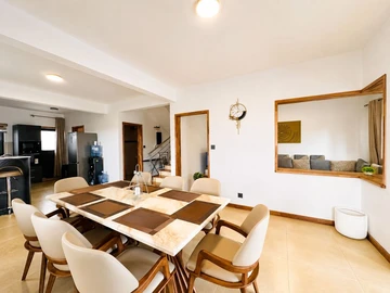 4 Bedroom Villa