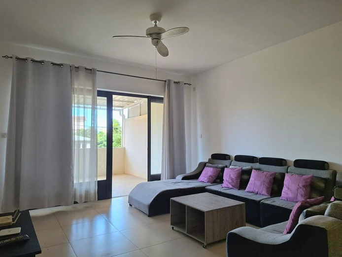 Apartment | 3 bedrooms | Shaded terrace