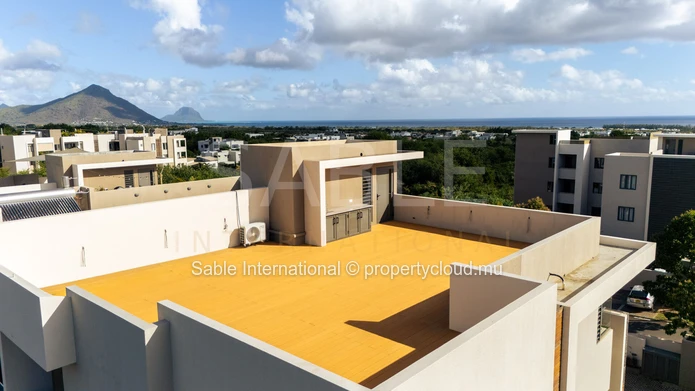 Appartement 3 chambres avec piscine à vendre à Flic en Flac