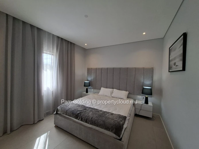 Appartement de 3 chambres récemment mis sur le marché à La Pointe Phase 2 | Confort moderne et art de vivre côtier