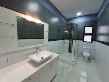 3 Bedroom Apartment