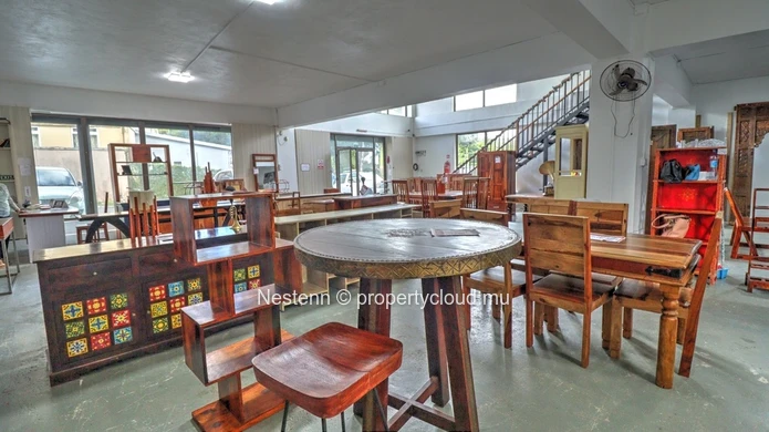 Unique Commercial Property – 558 m² Build Surface Area