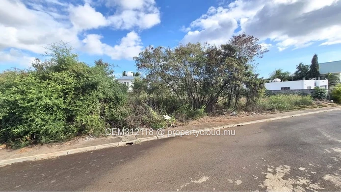 Terrain Résidentiel à Vendre – Flic en Flac 