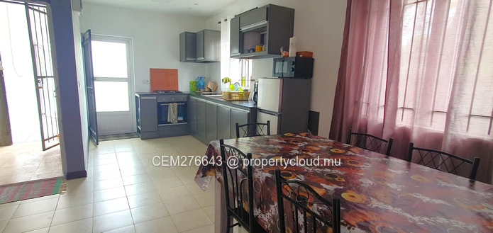 Brand New Fully Furnished 2-Bedrooms Apartment for Rent – Vacoas