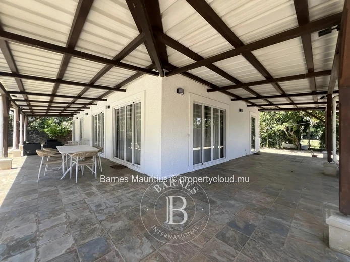ROCHES NOIRES – Bright Villa in a Secure Estate, Close to Azuri