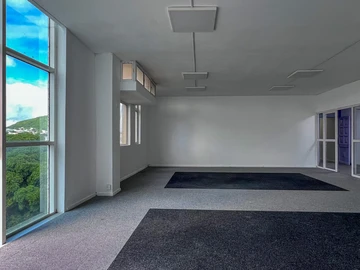 Ideal Office Space in the Heart of a Vibrant District