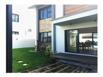 4 Bedroom Villa