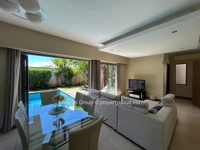 Exquise Villa Avec Piscine Et Jardin Pour Un Confort Ultime