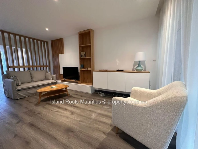 Duplex de 3 chambres à Bain Boeuf, non loin de la plage publique.