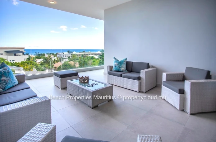 Luxurious Fully Furnished Apartment with Ocean Views