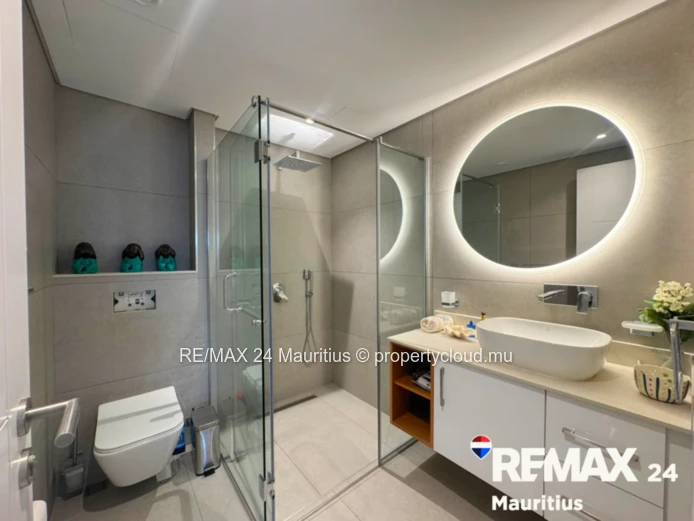 3-Bedroom Penthouse with Private Rooftop & Jacuzzi | 170m² | For Rent