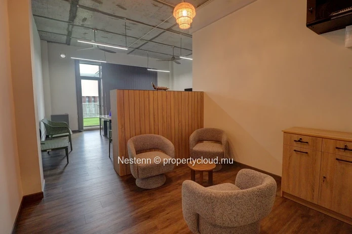 Prestigious office with breathtaking views in the heart of the Vivea Business Park