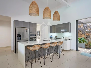 4 Bedroom Villa