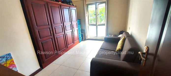 Appartement Spacieux A Vendre Proche Plage A Riviere Noire