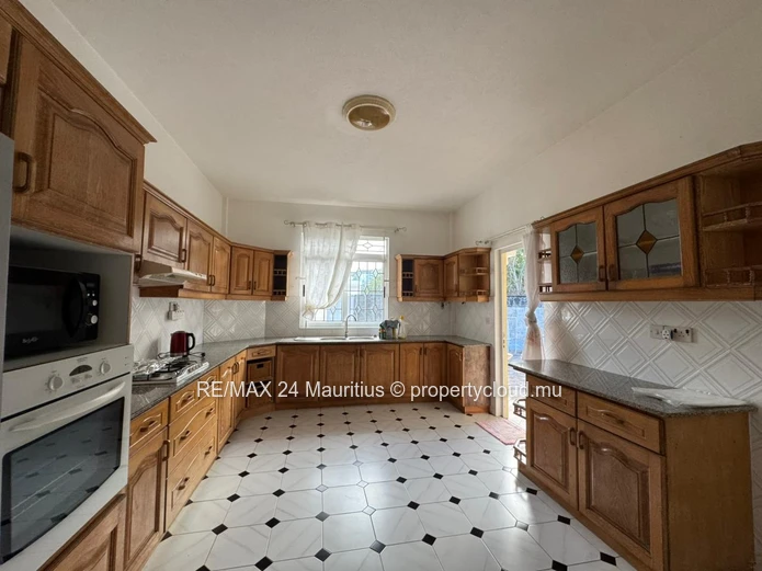 4 Bedroom House in Pointe Aux Canonniers | Freestanding