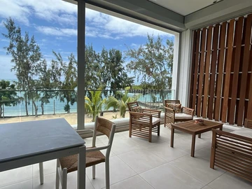 Luxurious beach front apartment