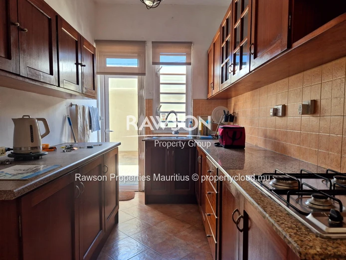 Prime Single-Storey Property for Sale in Floréal – Ideal for Residential or Professional Use