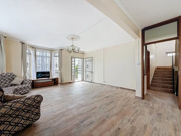 7 Bedroom House