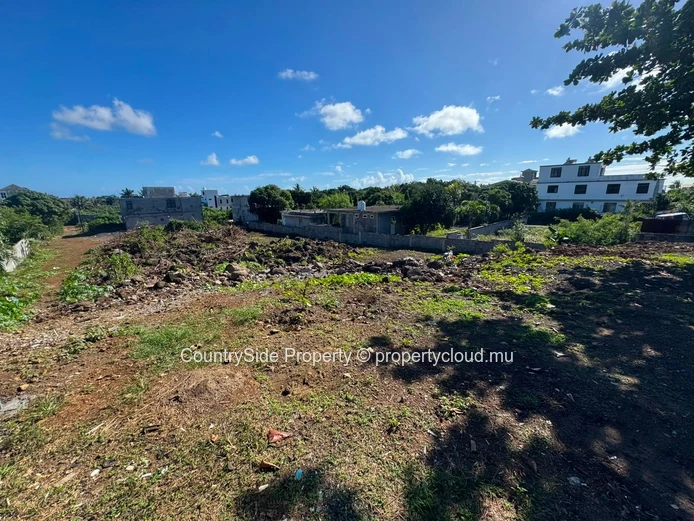 Residential Plots for Sale – Trois Bois, Petit Raffray.