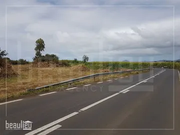 Residential land of 25 perches for sale in La Porte, Providence, Flacq.