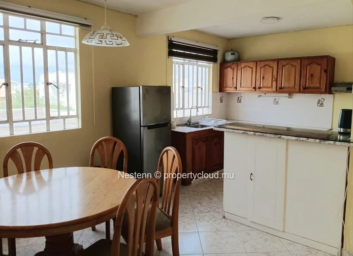 Appartement dans maison traditionnelle mauricienne dans un quartier résidentiel