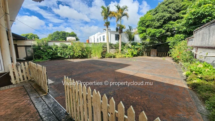 Spacious 4-Bedroom House for Sale in Eau Coulée, Curepipe with 3500m² Living Area